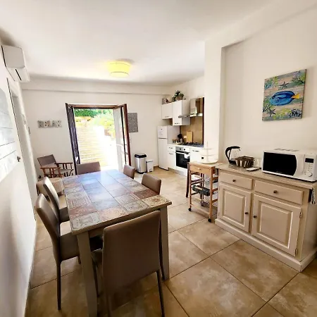 By The Sea 4* Sperlonga